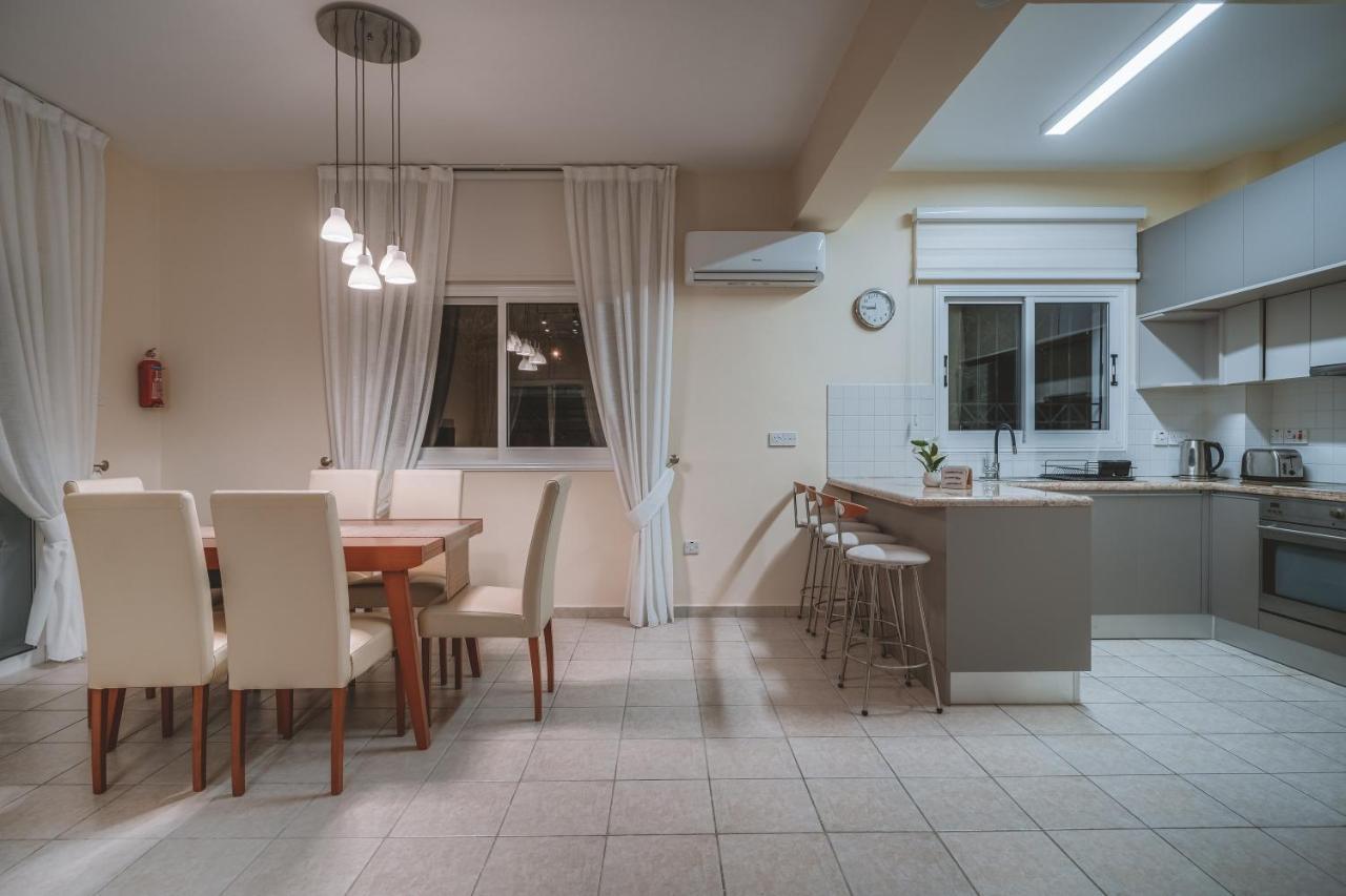 Amphitrite Villa Paralimni Exteriér fotografie