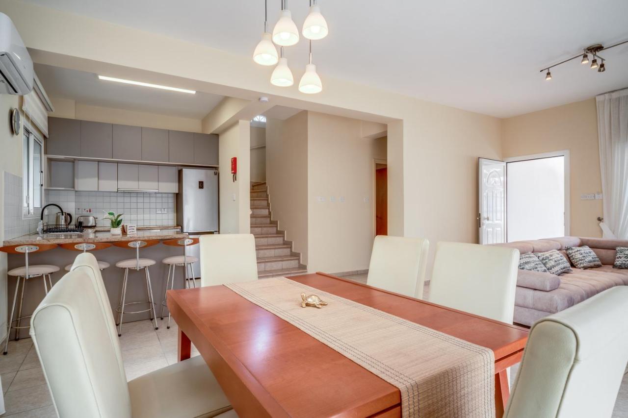 Amphitrite Villa Paralimni Exteriér fotografie