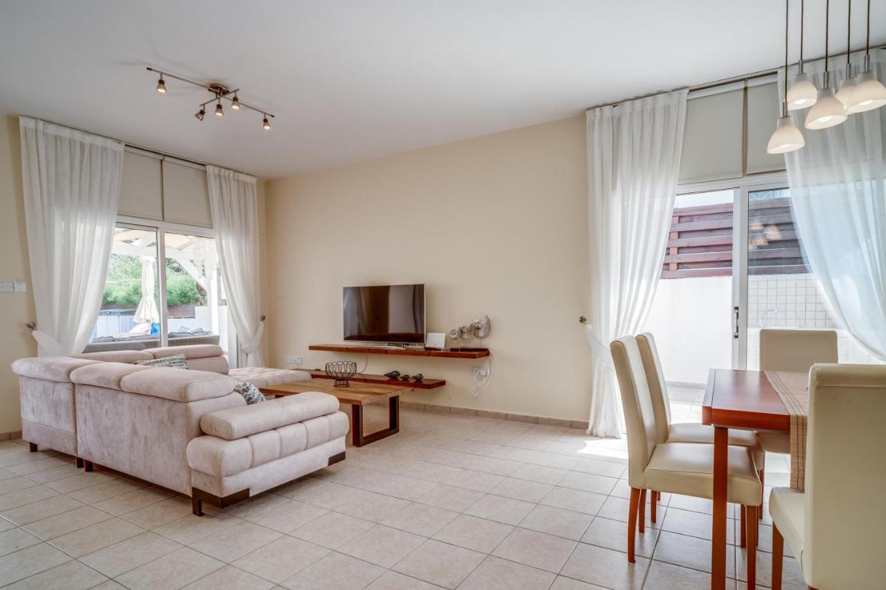 Amphitrite Villa Paralimni Exteriér fotografie