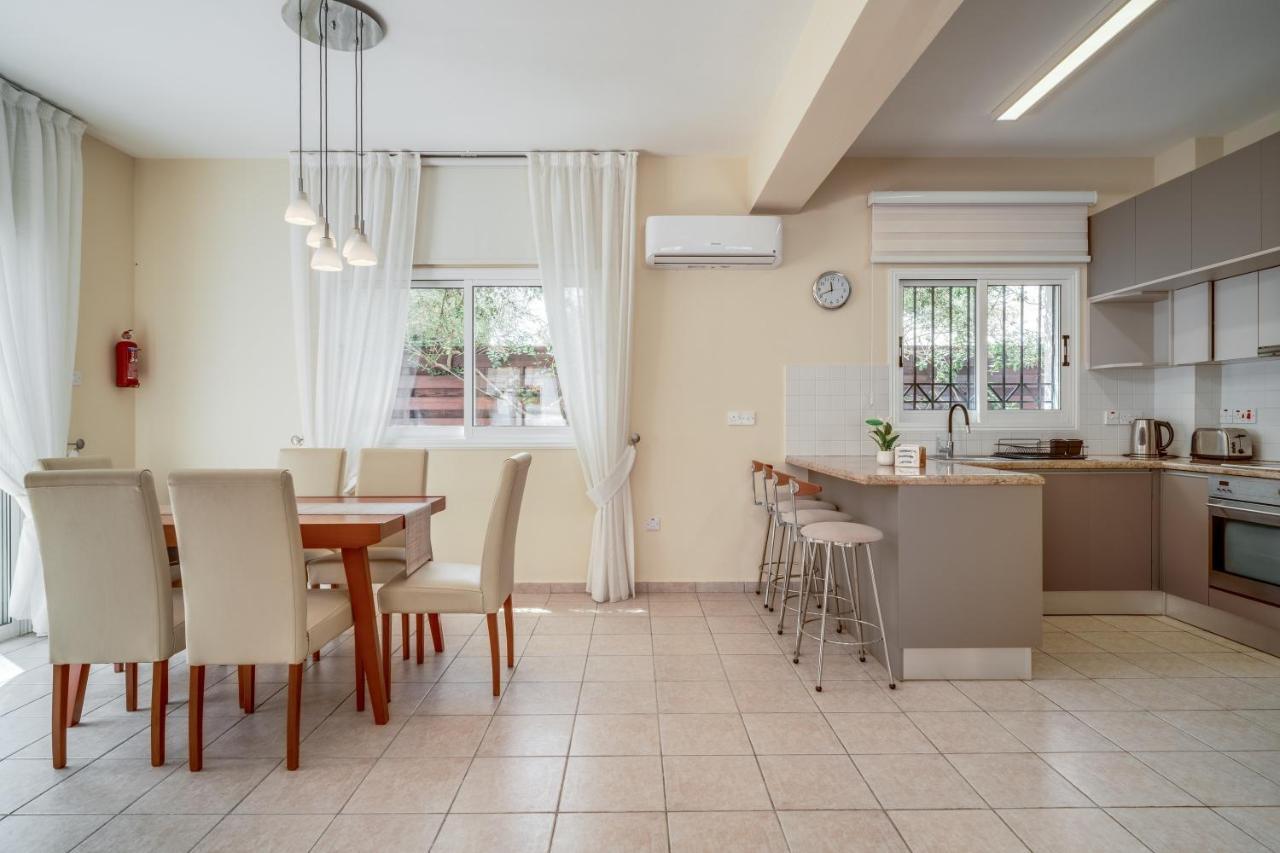 Amphitrite Villa Paralimni Exteriér fotografie