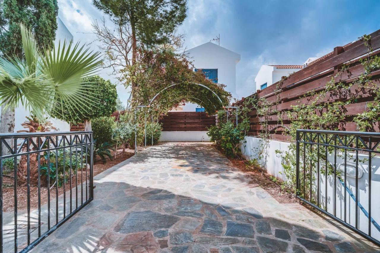 Amphitrite Villa Paralimni Exteriér fotografie