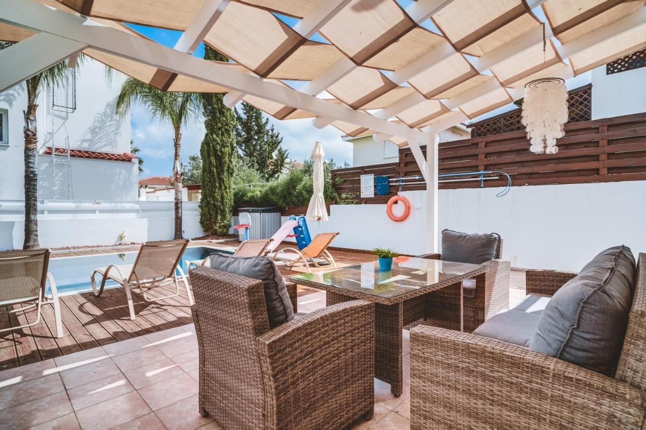 Amphitrite Villa Paralimni Exteriér fotografie